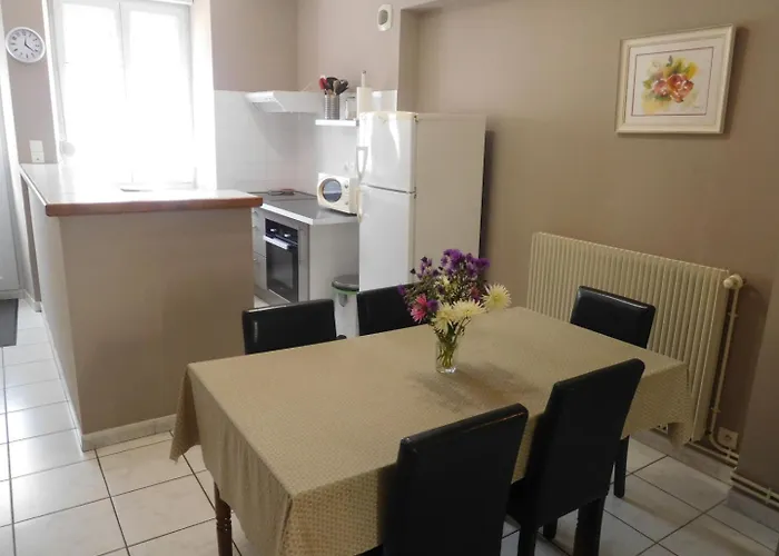 Simone De Beauvoir Vakantiehuis Chateauvillain