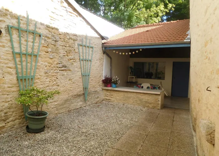 Simone De Beauvoir Chateauvillain